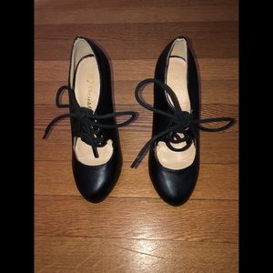 Chase & Chloe lace up Mary Jane heels